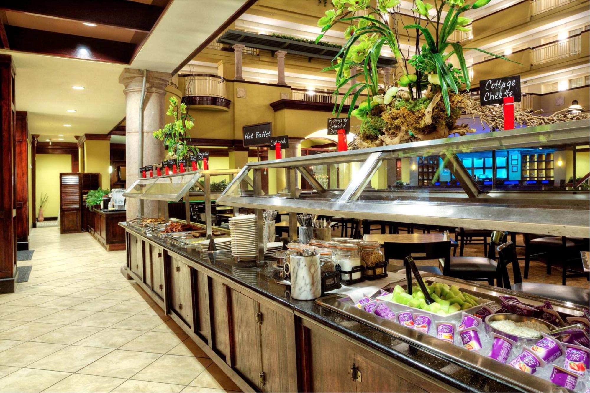 Embassy Suites By Hilton Laredo Zewnętrze zdjęcie