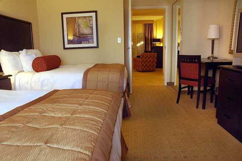 Embassy Suites By Hilton Laredo Zewnętrze zdjęcie